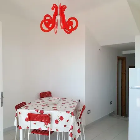 Alma House Santa Cesarea * Санта-Чезареа-Терме